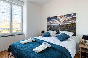 4 Schlafzimmer, Schreibtisch, Bügeleisen/Bügelbrett, kostenloses WLAN