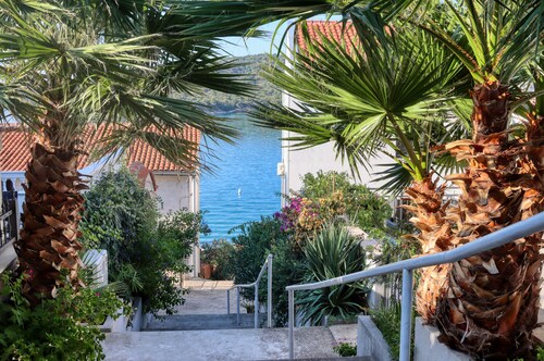 Villa Pina Tisno TOP**** Apartment Luca 4-6 Persons