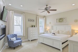 3 bedrooms, Internet, bed sheets - Aqua Waters - Newly Updated Vacation Home with Golf Cart, Private Pool + Cabana! (Destin)