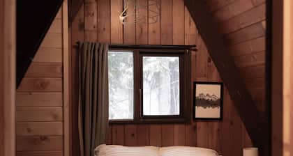 Slope-Side Bliss: A-Frame Haven with Private Hot Tub (Sleeps 7)
