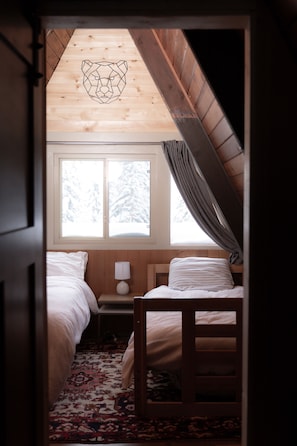 3 habitaciones, cuna de viaje, wifi gratis y ropa de cama