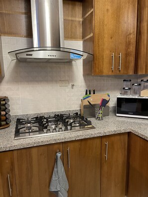 Fridge, microwave, coffee/tea maker, electric kettle - Welcome to CasaFrias1 (Santiago De Los Caballeros)