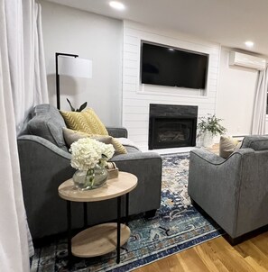 Smart TV, fireplace, offices