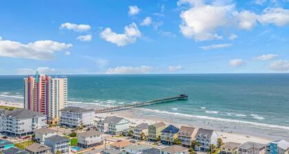 Cozy, family friendly, 2BR/2BA in Cherry Grove steps to the beach.