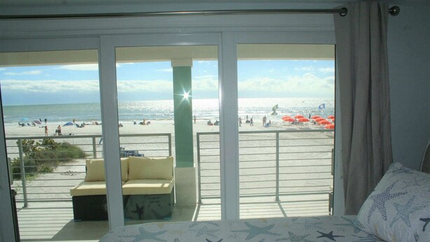 Unclassified image, 1 of 33, button - Sand Dollar South - Spectacular View From Beachfront 2 Bedroom (Fort Myers Beach)