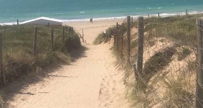 House close to the sea plage des Sables Vignier
