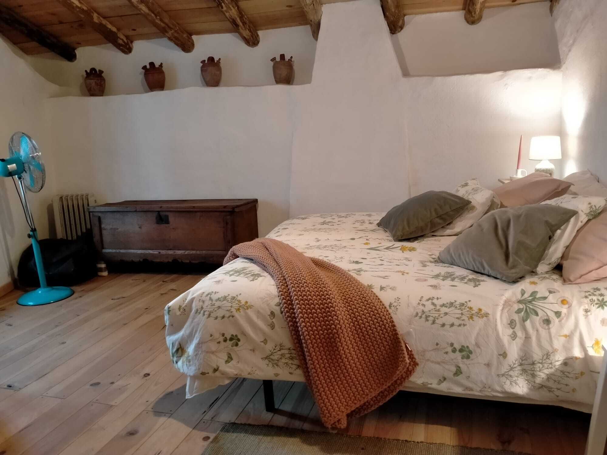 4 bedrooms, WiFi, bed sheets