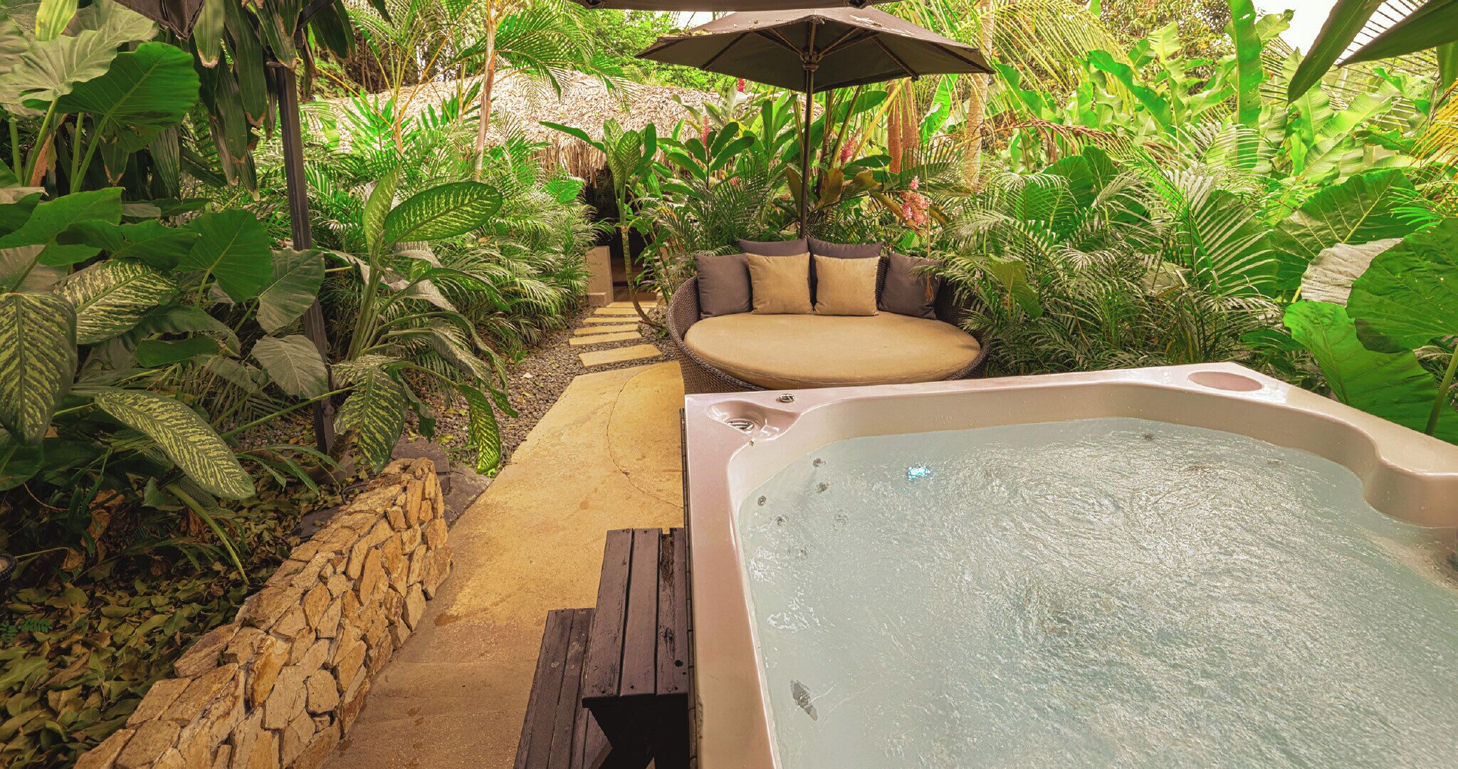 junior room | 1 bedroom, in-room safe, individually furnished, laptop workspace