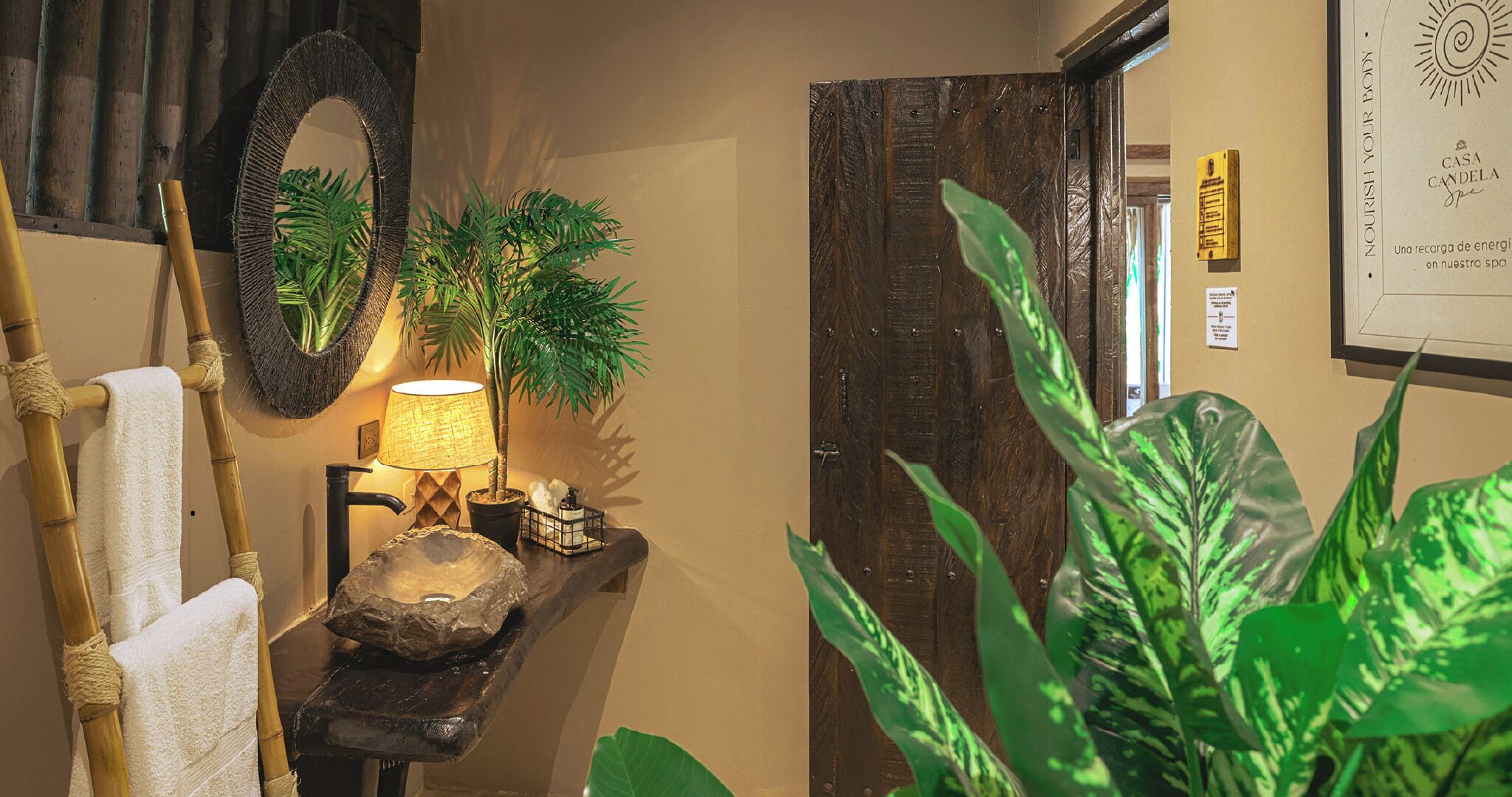 superior room | bathroom | shower, towels