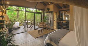 Tree House, 1 Bedroom, Non Smoking, Mountain View | In-room safe, individually furnished, laptop workspace, bed sheets - Casa Candela (Sopetrán)