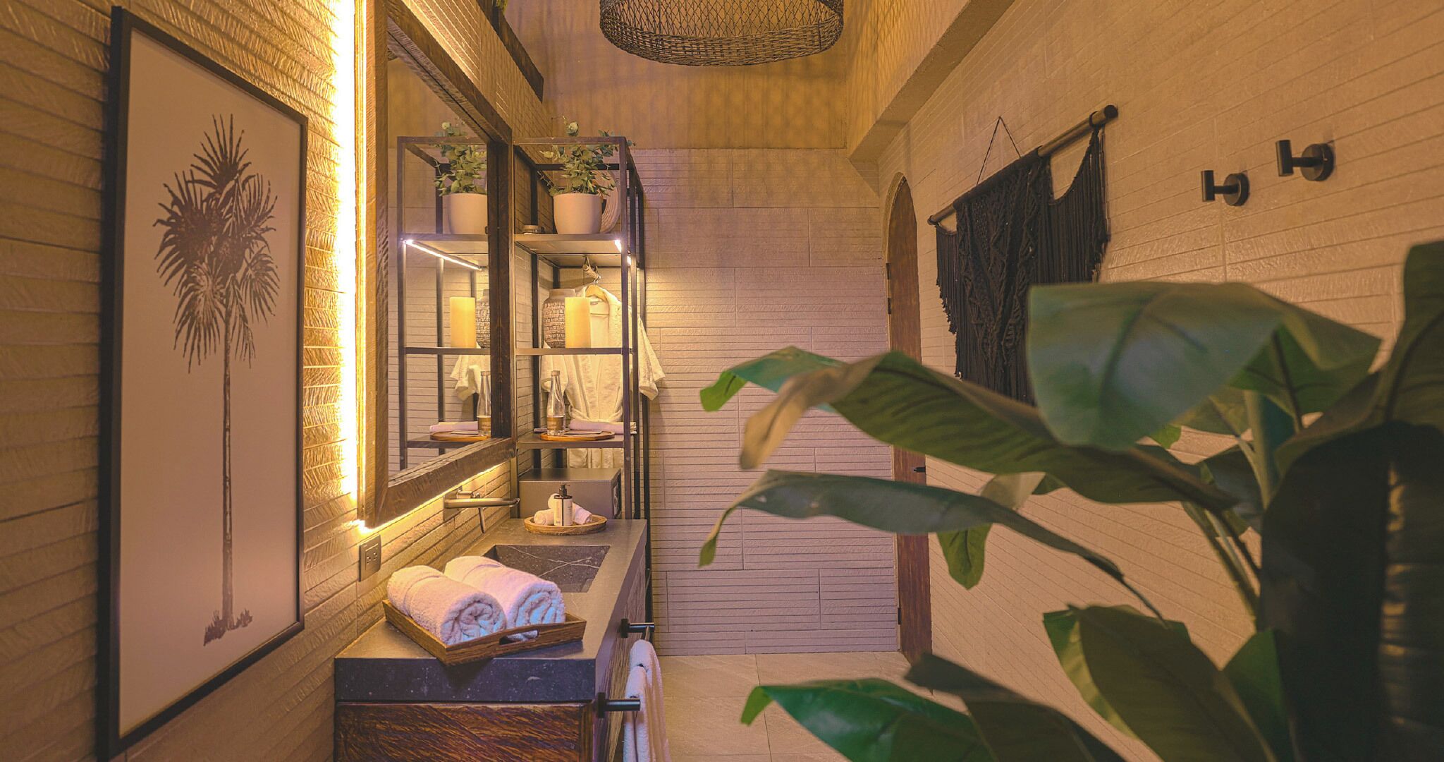 deluxe villa | 1 bedroom, in-room safe, individually furnished, laptop workspace