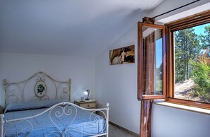 6 habitaciones, tabla de planchar con plancha y wifi gratis