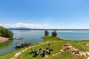 Towels, toilet paper - Hidden Cove (White Pine)