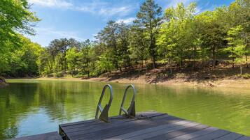 Studio (3 Bedrooms) | Property amenity