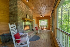 Property grounds - Robert's Retreat (Dandridge)