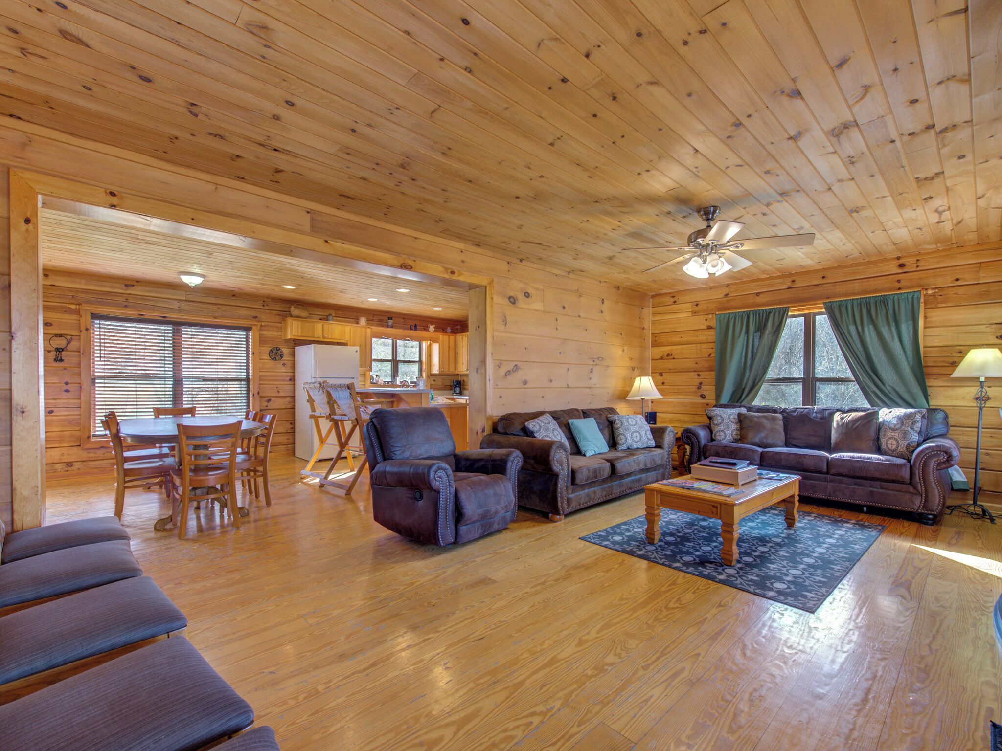 Studio (3 Bedrooms) | Property amenity