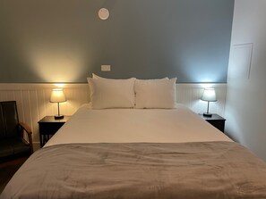 Iron/ironing board, free WiFi, bed sheets - Moultonborough Inn (Moultonborough)