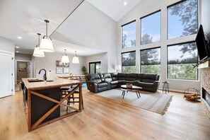 Cheminée, lecteur de DVD