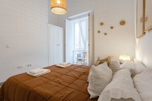2 habitaciones, tabla de planchar con plancha y wifi gratis 