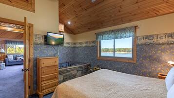 Cabin, Multiple Beds, Patio | 3 bedrooms, individually decorated, individually furnished, free WiFi