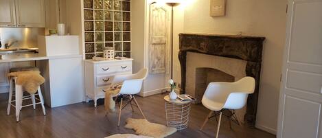 1 camera, Wi-Fi gratuito, lenzuola