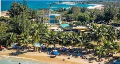 "Unwind at Golden Dreams Studio: Your Vacation Sanctuary!"