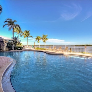 1 bedroom - Lovers Key Resort Suite 2 (Fort Myers Beach)