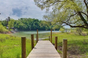 Studio (3 Bedrooms) | Property amenity - 9 to 5 Retreat by Jackson Mountain Rentals (Sevierville)