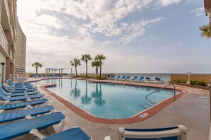 Outdoor pool, a heated pool
