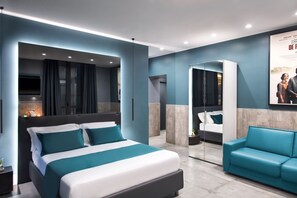 Luxury Room, Non Smoking, City View | Egyptian cotton sheets, premium bedding, memory foam beds, minibar - Enjoy Art (Naples)