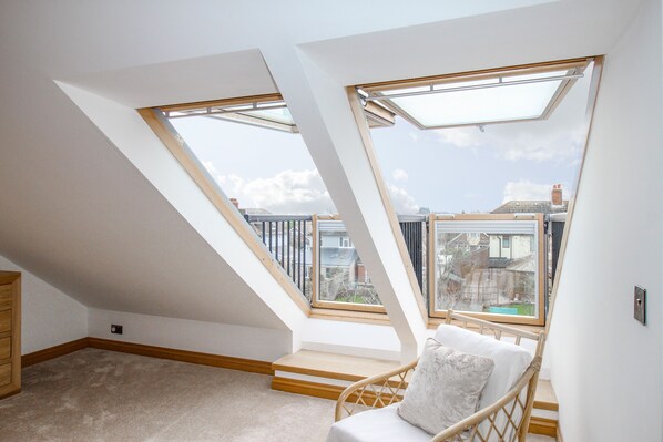 Cottage | Interior - Family House (Weymouth)