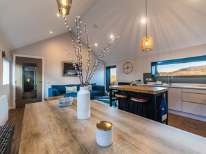Private kitchen - Beinn Mhor View (South Uist)