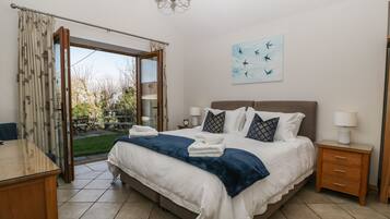 1 bedroom, individually decorated, individually furnished, free WiFi