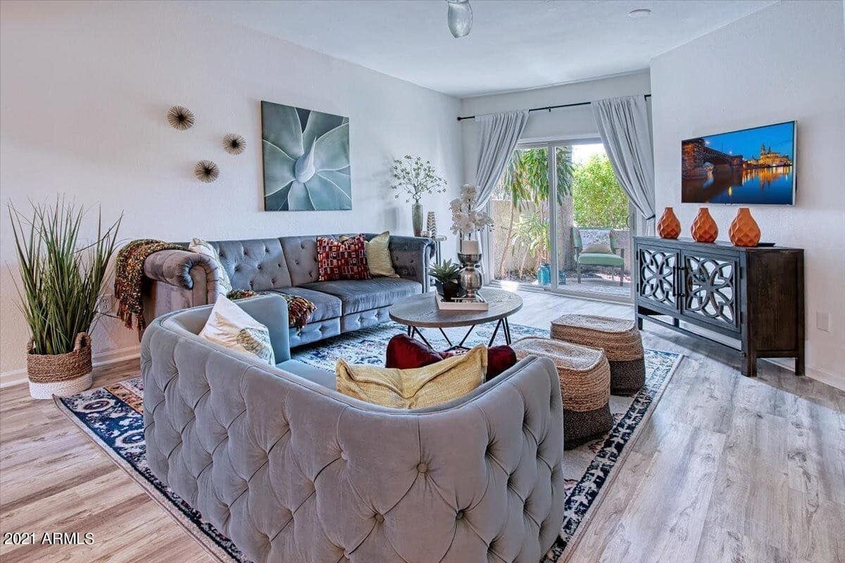 Cozy Updated Condo located in the Heart of Scottsdale/Paradise Valley