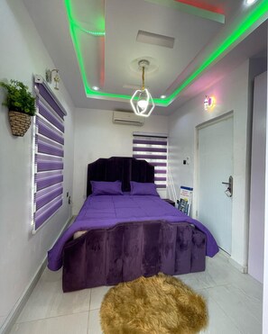 1 غرفة نوم ومكواة/لوح كي وواي فاي مجانًا