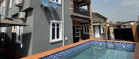 Indoor pool, outdoor pool