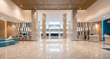 Holiday Inn Express Linzhi Airport by IHG