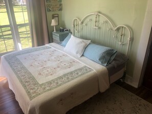 3 chambres, fer et planche à repasser, Wi-Fi gratuit, draps fournis