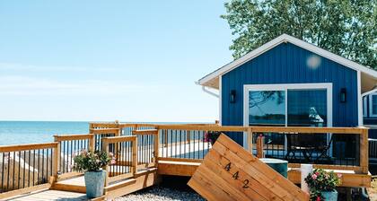 Birder's Paradise | 300° of Waterfront Views