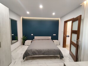 3 bedrooms, iron/ironing board, travel cot, free WiFi