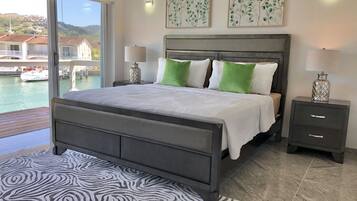 2 chambres, coffres-forts dans les chambres, Wi-Fi gratuit