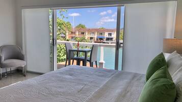 2 bedrooms, in-room safe, free WiFi, bed sheets
