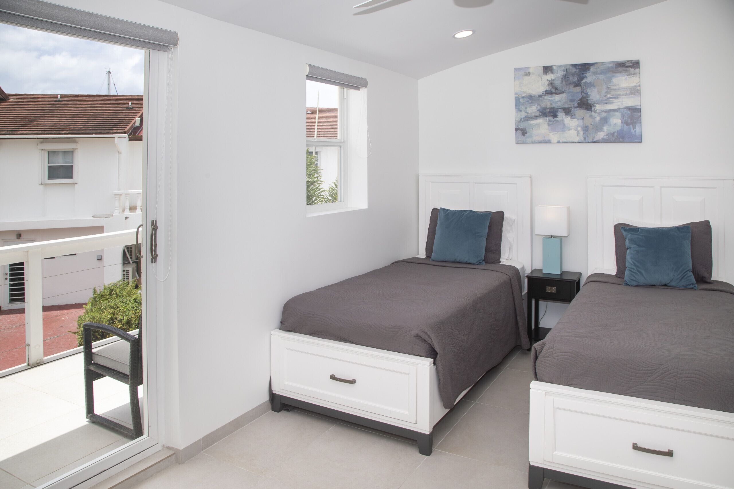 2 間睡房、房內夾萬、熨斗/熨衫板、免費 Wi-Fi