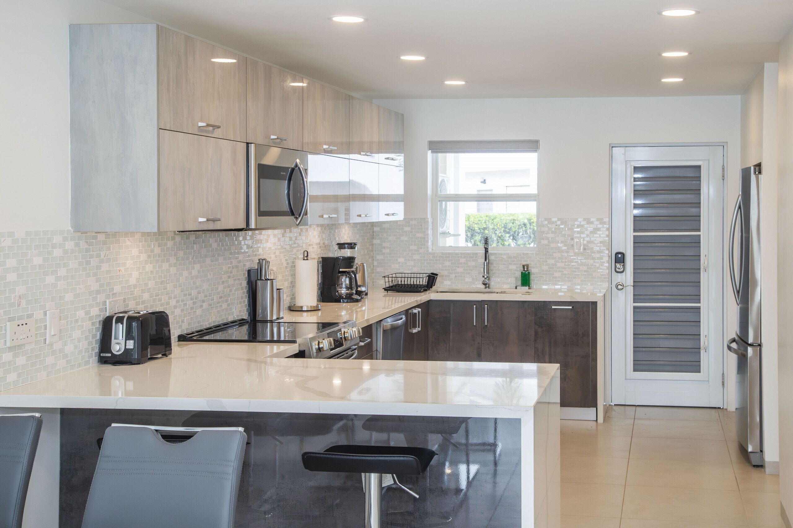 Fridge, microwave, oven, dishwasher