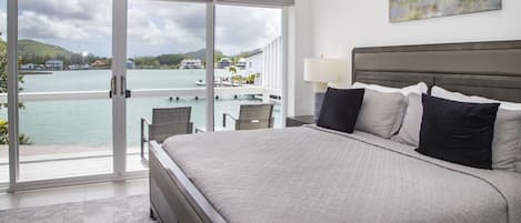 2 間睡房、房內夾萬、免費 Wi-Fi、床單