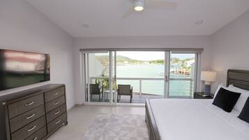 2 bedrooms, in-room safe, free WiFi, bed sheets