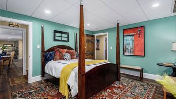 2 chambres, bureau, fer et planche Ă repasser, lit parapluie