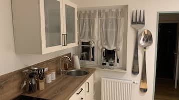 Kühlschrank, Ofen, Herdplatte, Geschirrspüler