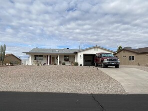 Exterior - Okeechobee Vacation House (Lake Havasu City)