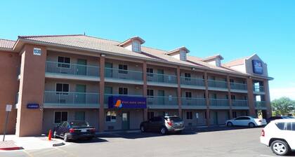 Intown Suites Extended Stay Phoenix Az - West